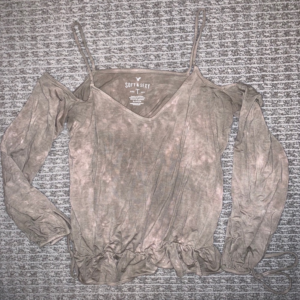 off shoulder long sleeve w strap